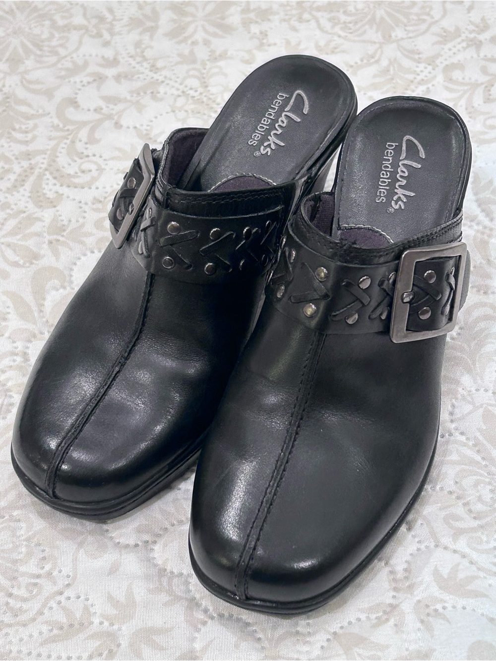 Clarks Bendables 83544 Women Black Leather Mule Clog Comfort Shoe Size 6.5M